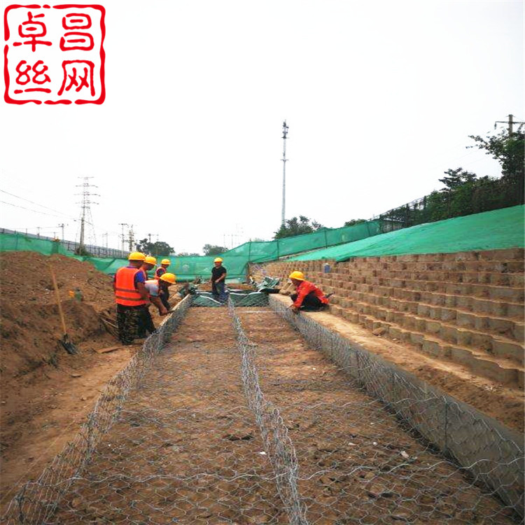 堤防駁岸雷諾護(hù)墊、綠濱墊護(hù)腳規(guī)格價格